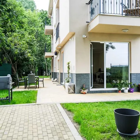 Vakantiehuis Garden Fichoza 1 - 80 M From The